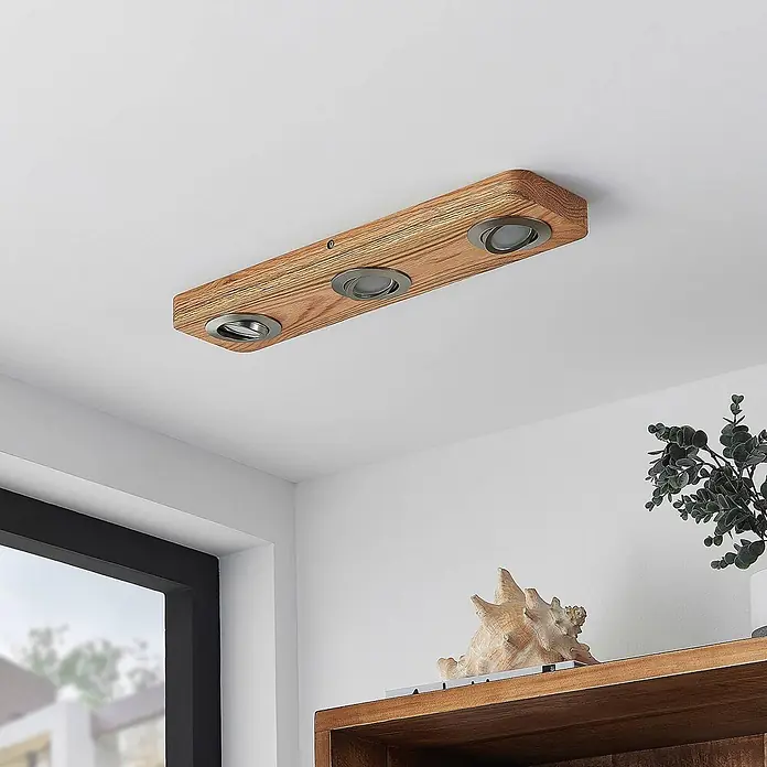 Lindby LED Deckenlampe in holz, nickel satiniert, Deckenleuchte -  - Lineare Deckenleuchte aus Holz mit drei verstellbaren grauen Metallstrahlern.
