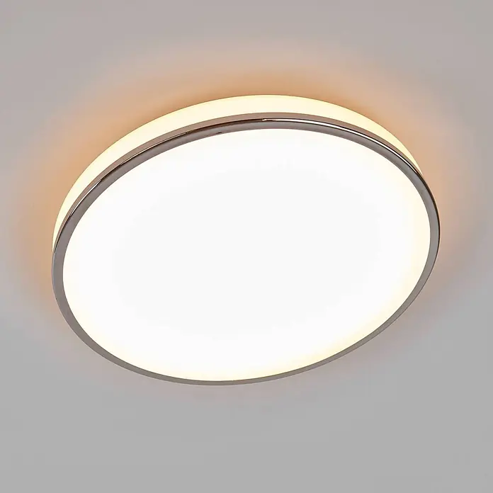 Lindby LED Deckenlampe in weiß, chrom, Deckenleuchte rund -  - Runde LED-Deckenleuchte mit Chromrand, bietet helle Hauptbeleuchtung und warme indirekte Hintergrundbeleuchtung.