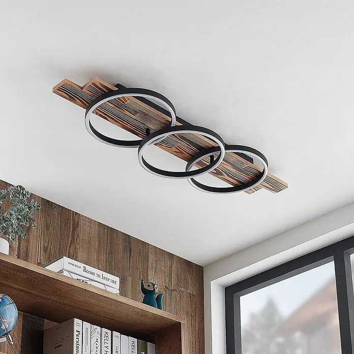 Lindby LED Deckenlampe in holz, dimmbar Deckenleuchte rund -  - Moderne Deckenleuchte mit rustikalem Holzsockel und drei schwarz-weißen Ringen.
