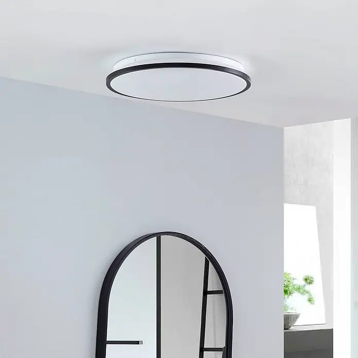 Lindby LED Deckenlampe in schwarz, Deckenleuchte rund -  - Runde schwarz-weiße Deckenleuchte bündig montiert.