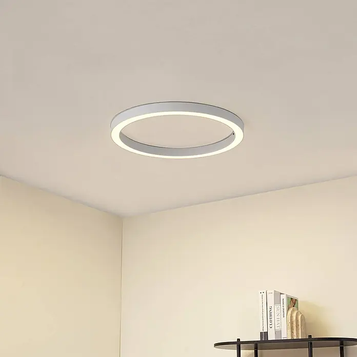 Lucande LED Deckenlampe in weiß, dimmbar Deckenleuchte rund -  - Runde, weiße LED-Deckenleuchte, bündig an der Decke montiert, spendet warmes Licht.