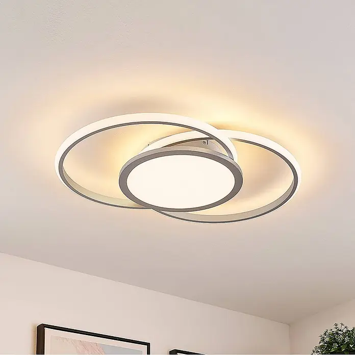 Lucande Deckenleuchte Senne - alu / grau / zink - Moderne Deckenleuchte mit verbundenen grauen und weißen Ringen, die warmes, diffuses Licht spendet.