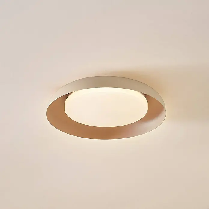 Lindby LED Deckenlampe in beige, weiß, Deckenleuchte -  - Runde Deckenleuchte mit hellem, gebogenem Außenrahmen und weißem, beleuchtetem Diffusor.