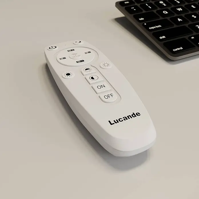 Lucande LED Deckenlampe in silber, weiß, dimmbar Deckenleuchte -  - Weißes Lucande-Fernbedienung mit Ein/Aus-, Helligkeits- und Farbtemperaturtasten auf einem Schreibtisch.