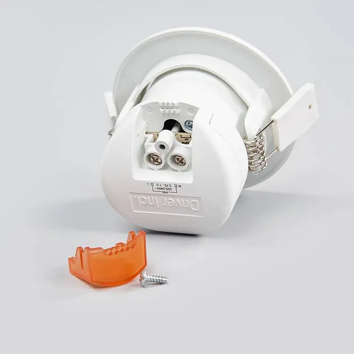 Arcchio LED Einbaustrahler in weiß, Spots Deckenleuchte -  - Weißer Einbaustrahler mit integriertem Treiber, Anschlussklemmen, Montagefedern und einer orangefarbenen Klemmenabdeckung.