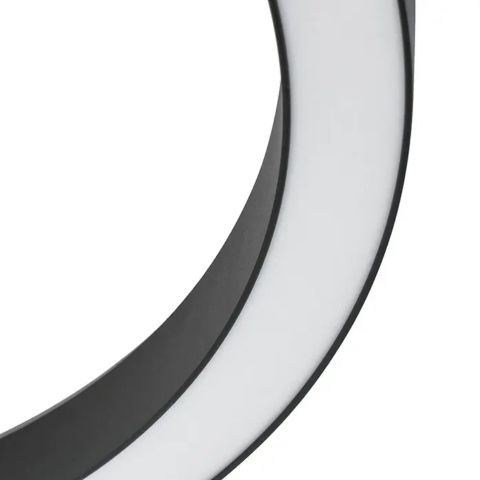 Lucande LED Deckenlampe in schwarz, weiß, dimmbar Deckenleuchte rund -  - Nahaufnahme einer runden Leuchte mit dunkelgrauem Außenrahmen und weißem, beleuchtetem Innenring.