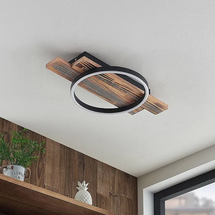 Lindby LED Deckenlampe in holz, dimmbar Deckenleuchte rund -  - Moderne Deckenleuchte mit schwarzem Rahmen, weißem LED-Ring und rechteckigem strukturiertem Holzelement.