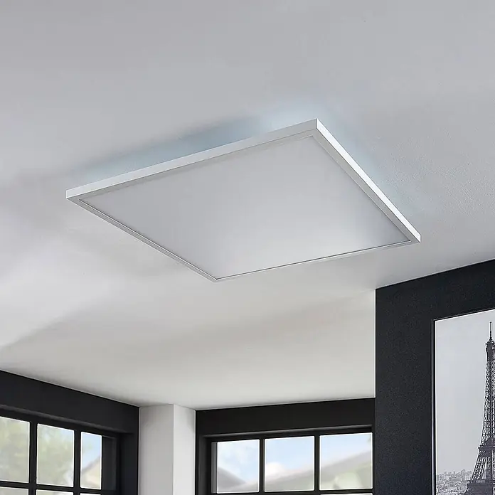 Arcchio LED-Panel Brenda - weiß / opal, weiß / opal - Weiße, schlanke quadratische LED-Deckenleuchte mit dezentem Backlight-Effekt an einer Zimmerdecke.