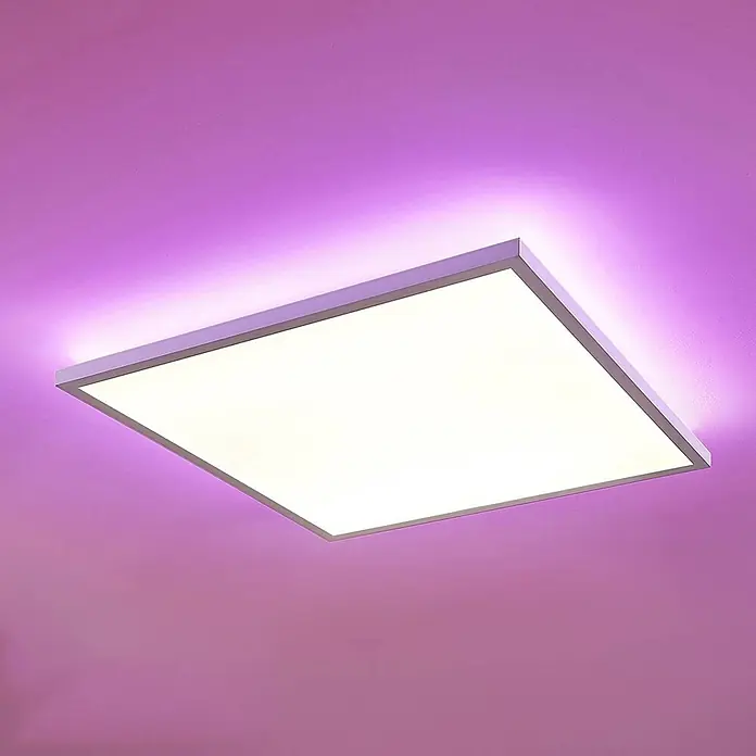 Arcchio LED-Panel Brenda - weiß / opal, weiß / opal - Quadratische weiße LED-Deckenplatte mit grauem Rahmen, die weißes Licht und violettes Umgebungslicht an die Decke strahlt.