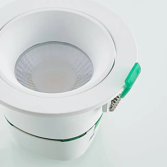 Arcchio LED Einbaustrahler in weiß, Spots Deckenleuchte -  - Weißer Einbau-LED-Strahler mit sichtbarem LED-Array und grünem Befestigungsclip.