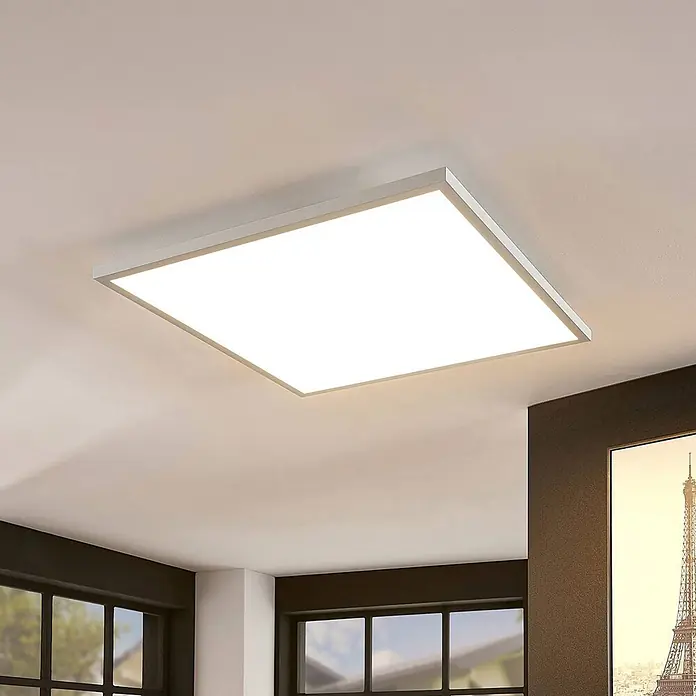 Arcchio LED-Panel Brenda - weiß / opal, weiß / opal - Weißes, rechteckiges LED-Deckenpanel beleuchtet einen Raum.