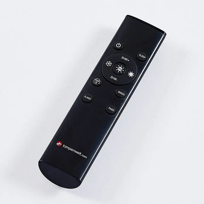 Arcchio LED-Panel Brenda - weiß / opal, weiß / opal - Schwarze Kunststoff-Fernbedienung für Beleuchtung, mit Dimm-, Farb- und Modustasten, und 'lampenwelt.com' Logo.