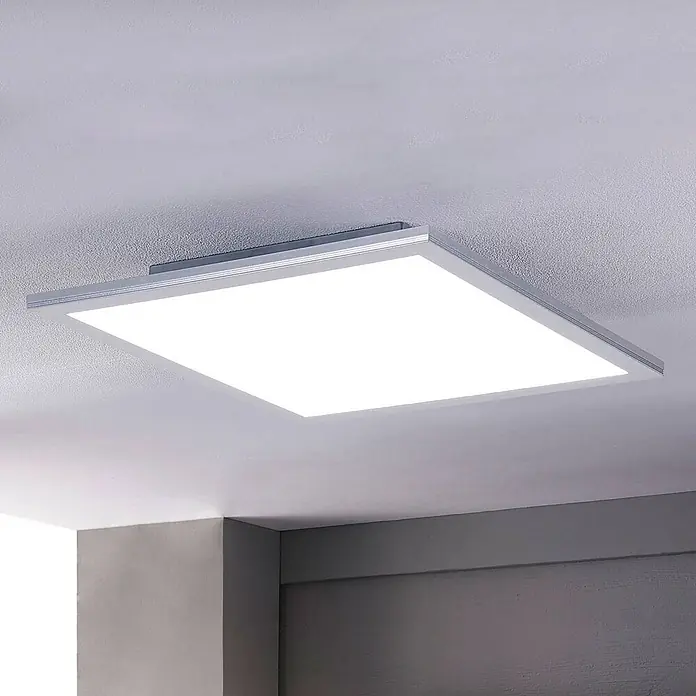 Lindby LED-Panel Livel - alu / grau / zink - Rechteckige LED-Deckenpaneelleuchte mit silberfarbenem Rahmen, flächenbündig an der Decke montiert.