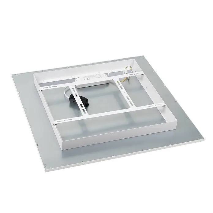 Lindby LED-Panel Luay - weiß / opal, weiß / opal - Rückseite einer weißen LED-Panel-Leuchte mit integriertem Montagerahmen und Treiber auf silberner Basis.