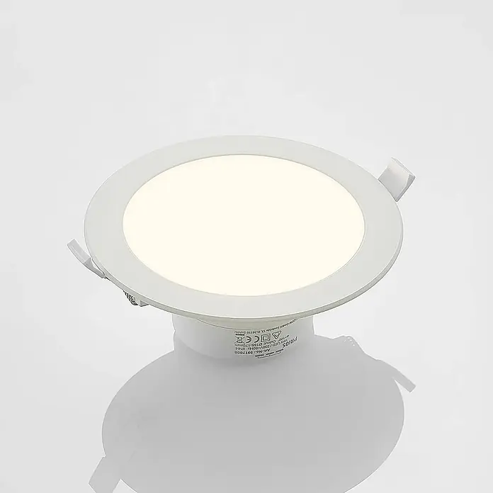 Prios Deckenstrahler Rida - weiß / opal, weiß / opal - Weiße runde LED-Einbauleuchte, leuchtend.
