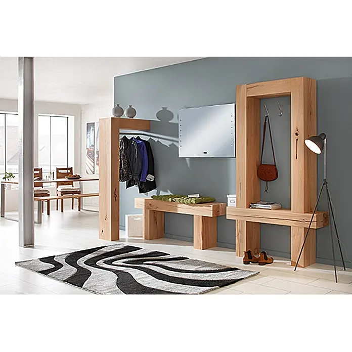 Massiv Blox Holzbalken - L x B x H: 60 x 15 x 15 cm, Buche - Einladende Garderobe aus hellem Holz mit Bank, Kleiderstange und Spiegel, die Funktionalität und modernes Design vereint.