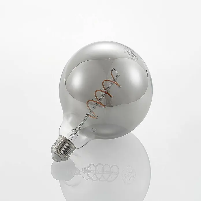 Lucande Leuchtmittel -  - Silberfarbene LED-Glühbirne mit sichtbarer Spiralfaser und Edison-Schraubsockel.