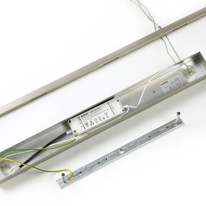 Lucande LED Pendelleuchte höhenverstellbar, dimmbar per Wandschalter -  - Lineare LED-Pendelleuchte, gebürstetes Silbermetall, mit internem LED-Treiber, Verkabelung und separater Montagehalterung.