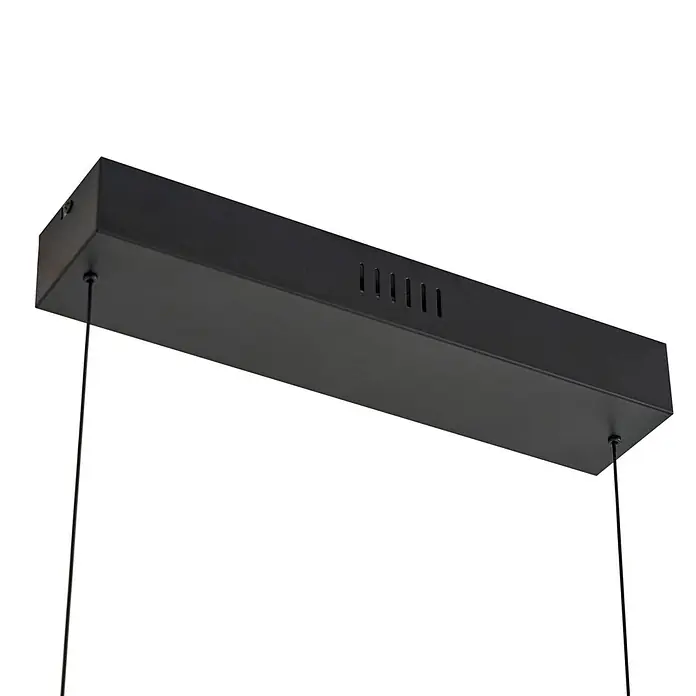 Lucande LED Pendelleuchte in schwarz, dimmbar up down Hängelampe -  - Schwarz, rechteckige Deckenhalterung für eine Pendelleuchte, mit Lüftungsschlitzen und Kabeln.