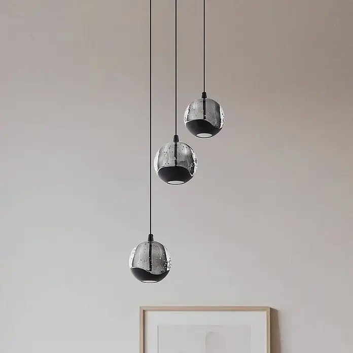 Lucande LED Pendelleuchte in schwarz, transparent getönt, Hängelampe -  - Set aus drei hängenden Kugelleuchten mit texturiertem Quecksilberglas und schwarzen Akzenten.