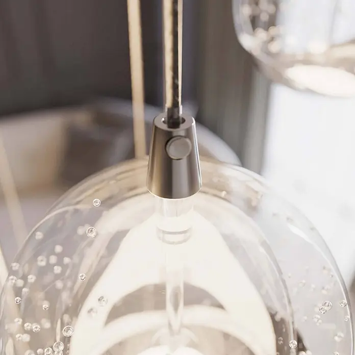 Lucande LED Pendelleuchte in transparent, chrom, Hängelampe -  - Beleuchtete Pendelleuchte mit klarem, blasengefülltem Glasschirm und gebürstetem Metallfitting.