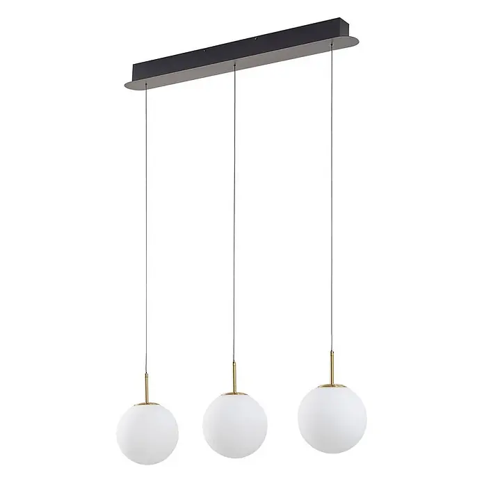 Lucande LED Pendelleuchte in weiß, gold, Hängelampe -  - Dreiflammige Pendelleuchte mit weißen Kugelglas-Schirmen, goldenen Akzenten und schwarzer Deckenplatte.