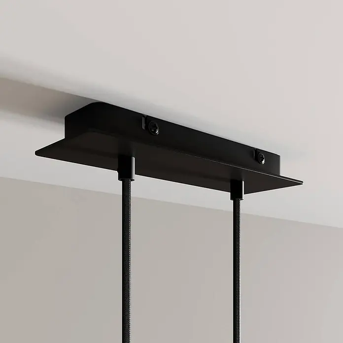 Arcchio LED Pendelleuchte in schwarz, Hängelampe -  - Schwarzer rechteckiger Deckenbaldachin mit zwei geflochtenen Aufhängekabeln.