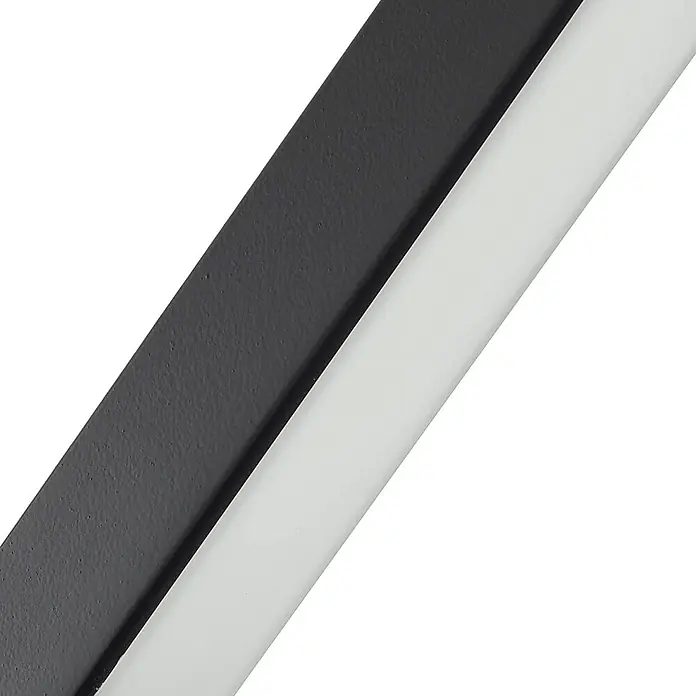 Lucande LED Stehlampe Wohnzimmer in schwarz, dimmbar Stehleuchte -  - Nahaufnahme eines diagonalen, dunkelgrauen strukturierten Profilsegments neben einem hellgrauen glatten Profilsegment.
