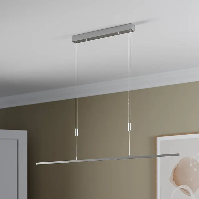 Lucande LED Pendelleuchte höhenverstellbar, dimmbar per Wandschalter -  - Moderne silberne lineare Pendelleuchte, von der Decke abgehängt.