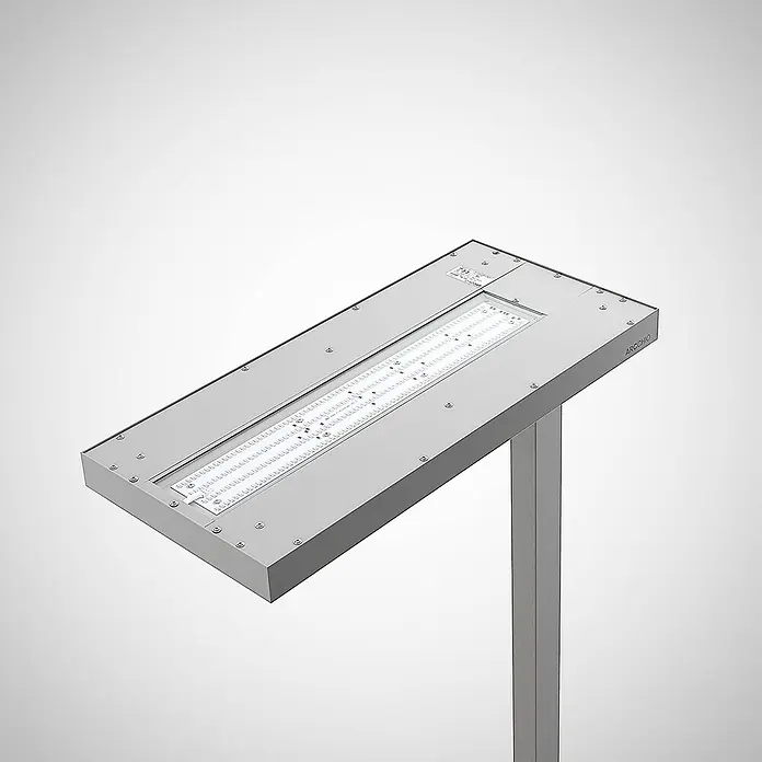 Arcchio Stehleuchte Logan Ultra - alu / grau / zink, alu / grau / zink - Rechteckige, graue Metall-LED-Straßenleuchte mit sichtbarer LED-Anordnung auf einem Mast.