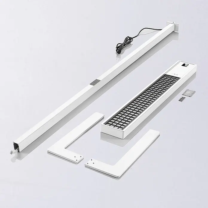 Arcchio LED Stehlampe Büro in weiß, dimmbar Büroleuchte -  - Zerlegte weiße lineare LED-Leuchtelemente: Hauptkörper mit Netzkabel, vergittertes Gehäuse und L-förmige Halterungen mit Schrauben.