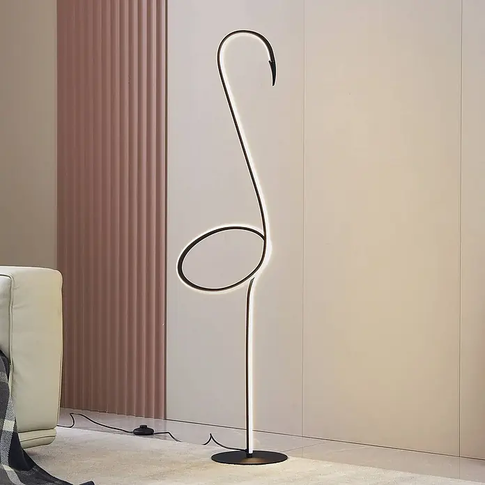 Lindby LED Stehlampe Wohnzimmer in schwarz, dimmbar Stehleuchte -  - Moderne schwarze LED-Stehleuchte in stilisierter Flamingoform, spendet Umgebungslicht im Wohnzimmer.
