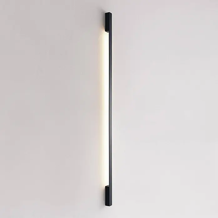 Arcchio LED Wandleuchte innen in schwarz, Wandlampe -  - Schwarze lineare LED-Wandleuchte, vertikal montiert, mit warmem Licht.