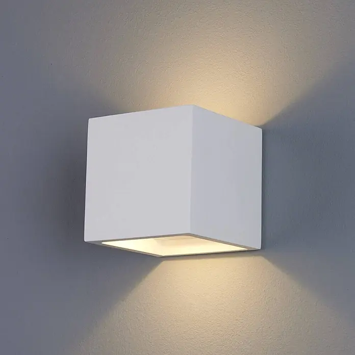 Lindby Wandleuchte Marita - weiß / opal, weiß / opal - Weiße quadratische Wandleuchte mit warmer Auf- und Abwärtsbeleuchtung.