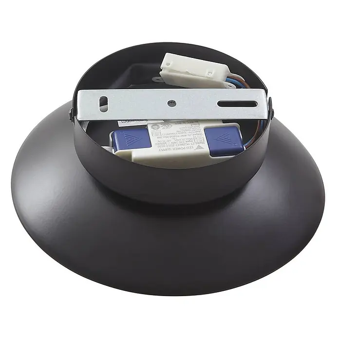 Lindby Wandleuchte Tiama - schwarz - Schwarzes Metallgehäuse einer Deckenleuchte mit internem LED-Netzteil und Verkabelung.
