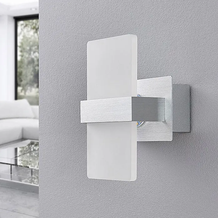 Lindby Wandleuchte Yorick - alu / grau / zink, weiß / opal - Moderne Wandleuchte mit gebürstetem Aluminiumrahmen und Milchglasdiffusoren.