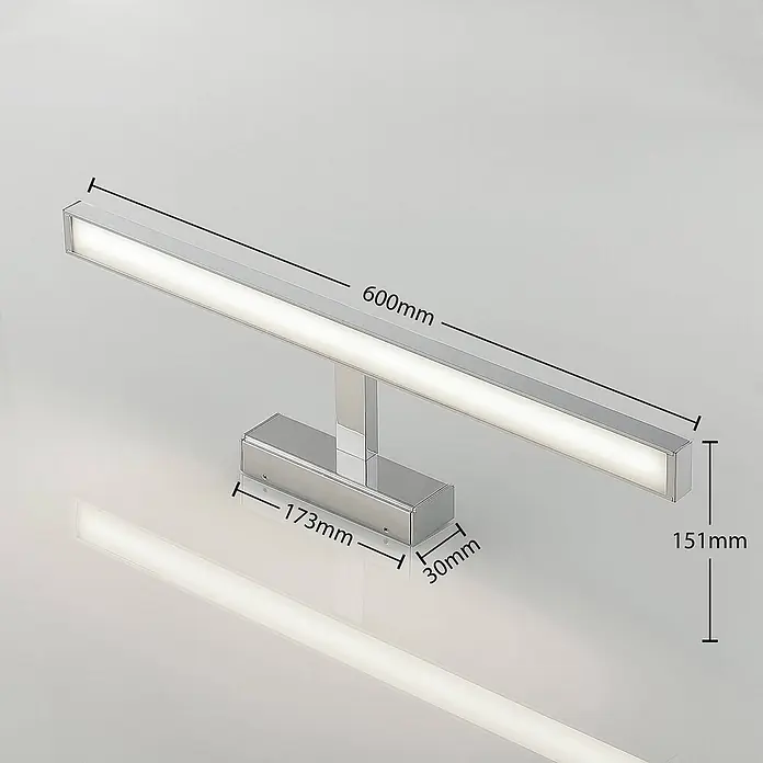 Lindby LED Wandleuchte innen in weiß, chrom, Wandlampe -  - Schlanke Chrom-LED-Spiegelleuchte mit 600mm linearem Lichtbalken und rechteckiger Montagebasis.
