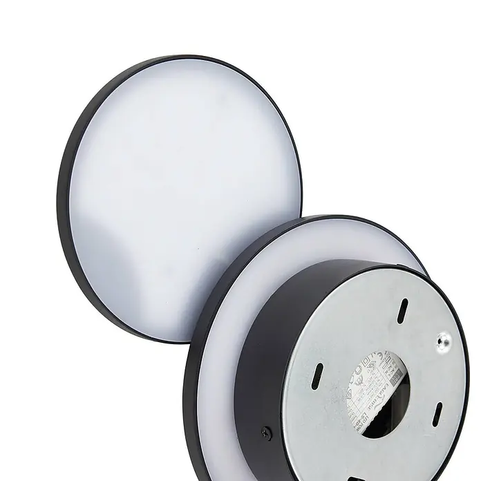 Lucande LED Wandleuchte innen in schwarz, Wandlampe -  - Runde, schwarze LED-Leuchte mit weißem Diffusor. Die Rückseite zeigt Montageplatte und Etikett.