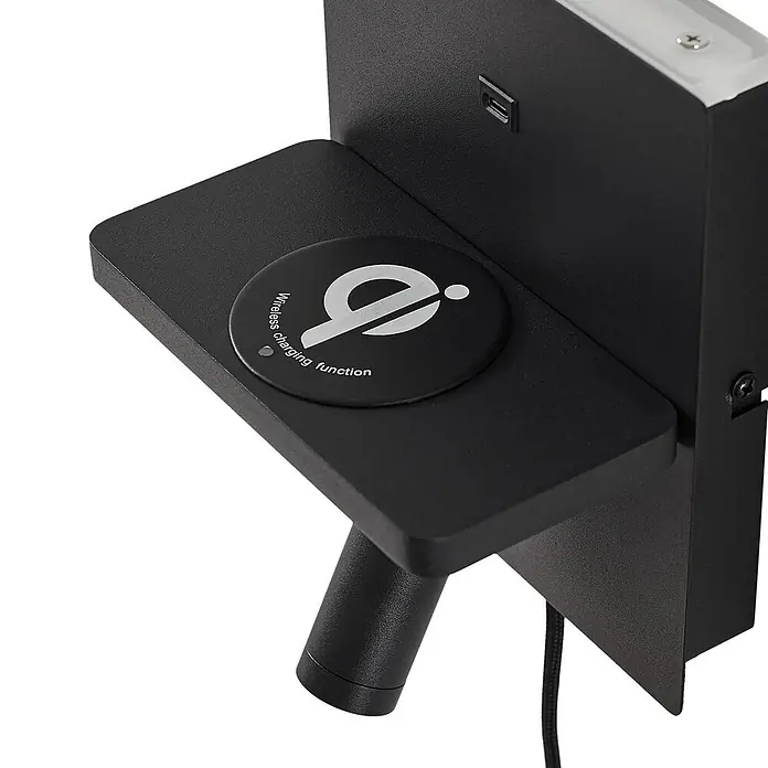 Lindby Wandleuchte Auden - schwarz, schwarz - Mattschwarzes Wandregal mit integrierter kabelloser Ladefunktion, Downlight und USB-C-Anschluss.
