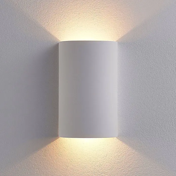 Lindby LED Wandleuchte innen in weiß, Wandlampe -  - Weiße zylindrische Wandleuchte, die warmes Licht nach oben und unten abgibt.