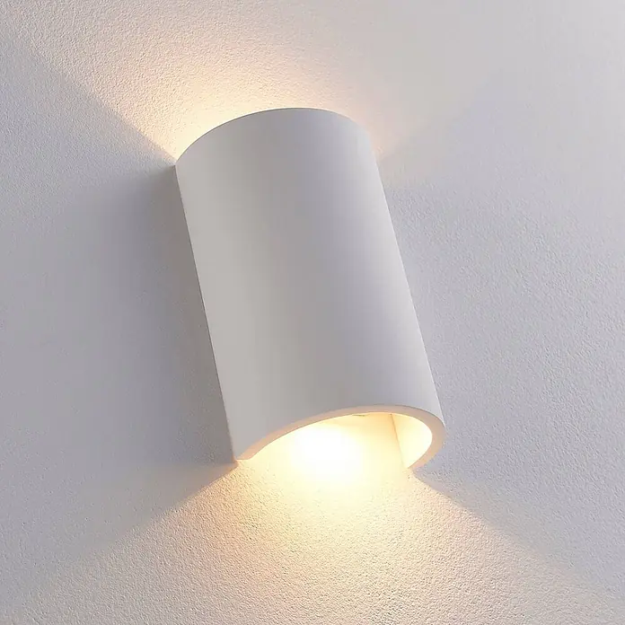 Lindby LED Wandleuchte innen in weiß, Wandlampe -  - Weiße zylindrische Wandleuchte mit warmer Auf- und Abwärtsbeleuchtung.