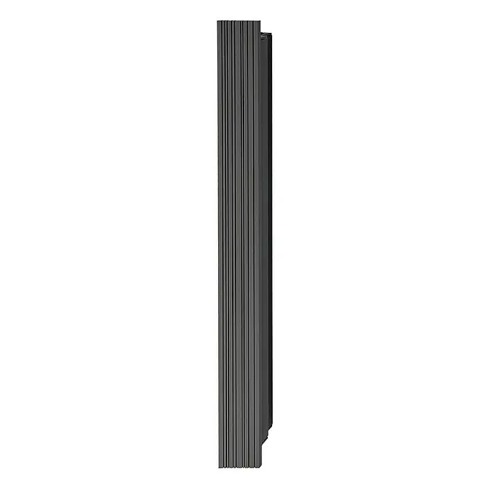 Lucande LED Wandleuchte aussen in schwarz, Aussenlampe Wand -  - Dunkelgraue vertikale Heizplatte mit gerippter Vorderseite, von der Seite gezeigt.