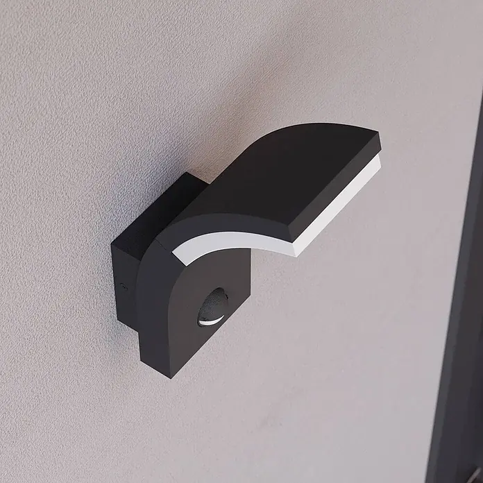 Lucande LED Wandleuchte aussen in graphit, weiß, mit Bewegungsmelder, -  - Moderne schwarze Wandleuchte mit integriertem Bewegungssensor und weißem LED-Streifen.