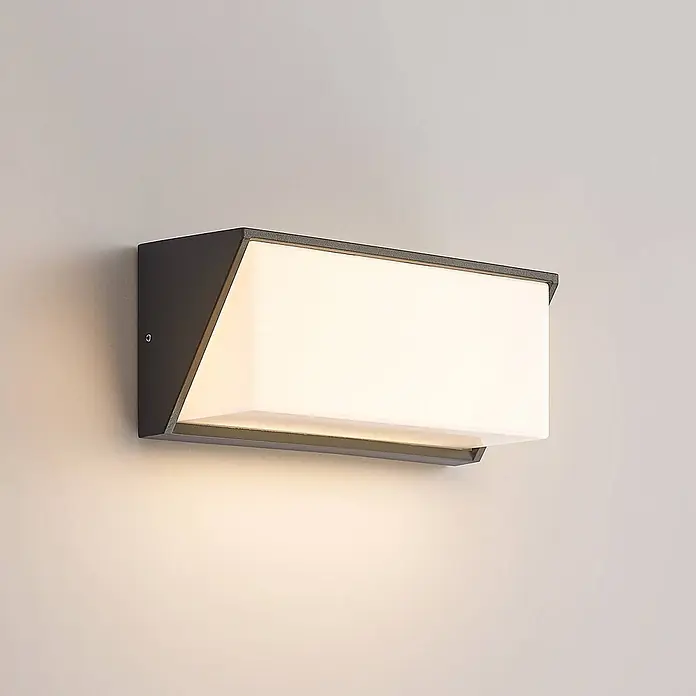 Lindby LED Wandleuchte aussen in anthrazit, weiß, Aussenlampe Wand -  - Moderne, rechteckige LED-Wandleuchte in Anthrazit mit opaler Blende, die warmes Licht nach unten wirft.