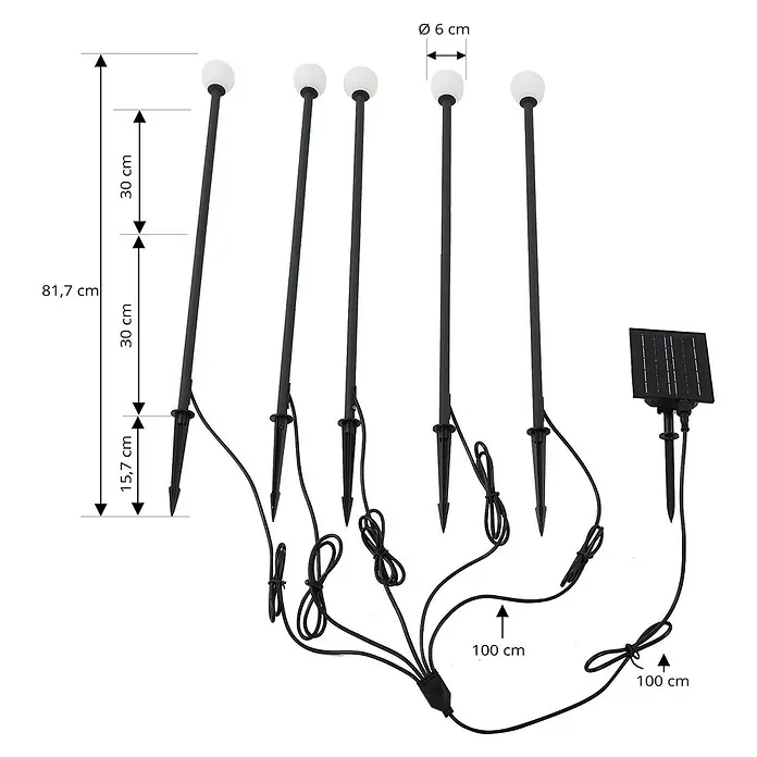 Lindby LED Solar Gartenlampe Erdspieß in schwarz matt, Erdspießlampe -  - Set aus 5 schwarzen Solar-Gartenleuchten mit weißen 6cm Kugeln und Erdspießen (Gesamthöhe 81,7cm, Spieß 15,7cm), über 100cm Kabel mit Solarmodul verbunden.