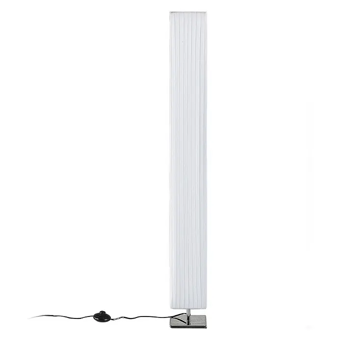 Lindby Textil Stehlampe mit Fußschalter, Stehleuchte weiß 120cm -  - Hohe, rechteckige Stehlampe mit weißem plissiertem Stoffschirm, silbernem quadratischem Metallfuß und schwarzem Kabel mit Fußschalter.