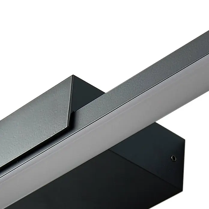 Lucande LED Wandleuchte innen in schwarz, Wandlampe -  - Ein modernes, dunkelgraues lineares LED-Licht mit mattierter Abdeckung und minimalistischem Design.