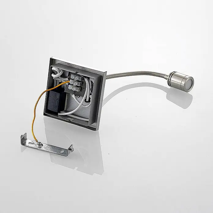 Lindby LED Wandleuchte innen in nickel satiniert, Wandlampe -  - Gebürstete Metall-LED-Leselampe mit flexiblem Schwanenhals, freiliegender Verkabelung und Montagehalterung.