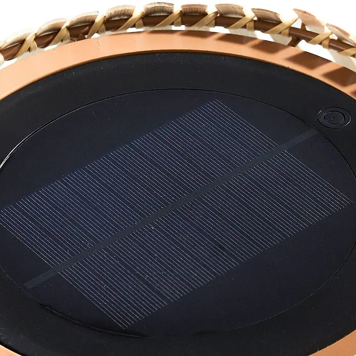 Lucande LED Solar Stehlampe Outdoor in schwarz, dimmbar up down Stehleuchte -  - Rundes schwarzes Solarpanel mit Zellen, Ein-/Ausschalter und geflochtenem Rand.