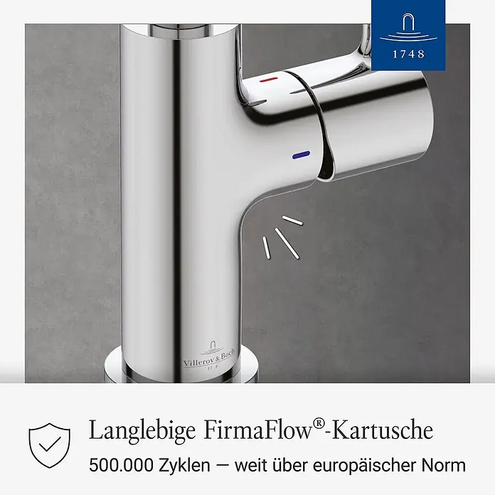 Villeroy & Boch Spültischarmatur - Chrom, Hochglänzend - Ein verchromter Villeroy & Boch Einhebelmischer mit roten und blauen Temperaturindikatoren am Griff.